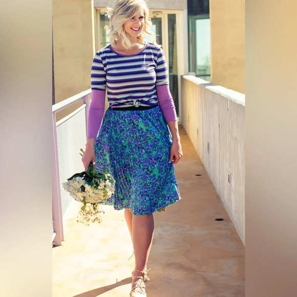 Lularoe women’s skirt  XL 16 18 midi full pattern Jill print black white pink - Picture 6 of 9